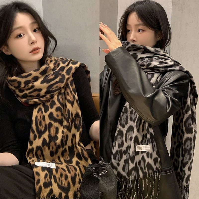 Vintage Fashion Wear - ผ้าพันคอไหมลายเสือดาวสไตล์เรโทรใหม่ปี 2025 น้ำหนักเบา นุ่ม อุ่น แฟชั่นสำหรับผู้หญิงและผู้ชาย