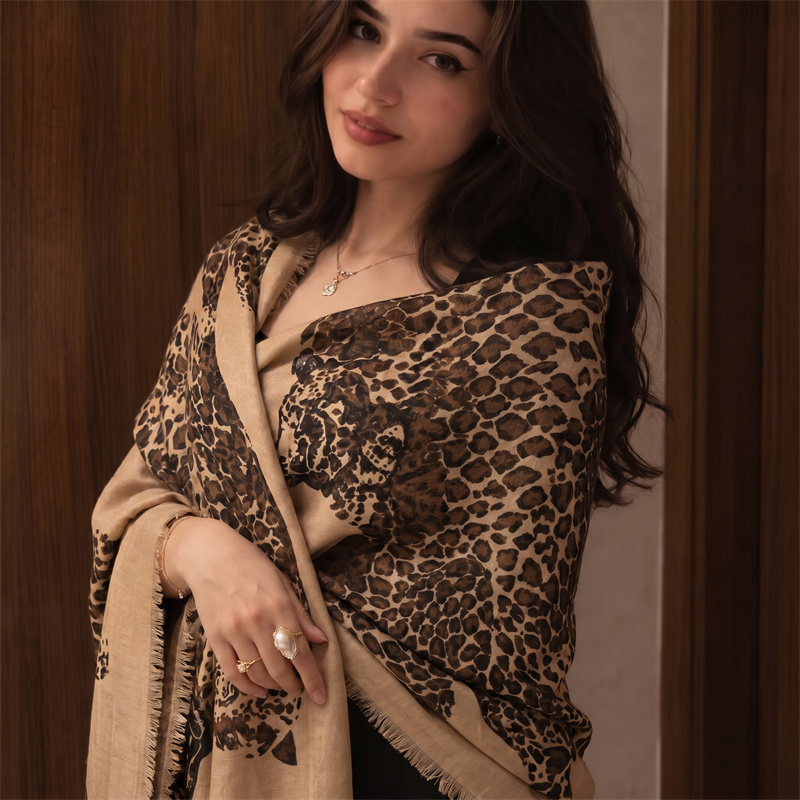 ฮิญาบลายเสือดาววินเทจและผ้าคลุ - Vintage Fashion Wear บทวิจารณ์และราคา