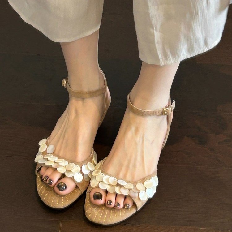 รองเท้าแตะผู้หญิงแบบสวมประดับม - Vintage Fashion Wear บทวิจารณ์และราคา