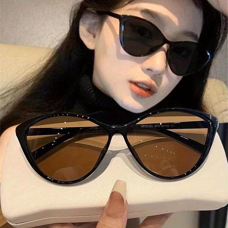 แว่นกันแดดทรงแคทอายสไตล์เรโทร  - Vintage Fashion Pieces บทวิจารณ์และราคา
