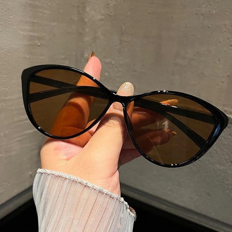 แว่นกันแดดทรงแคทอายสไตล์เรโทร  - Vintage Fashion Pieces บทวิจารณ์และราคา